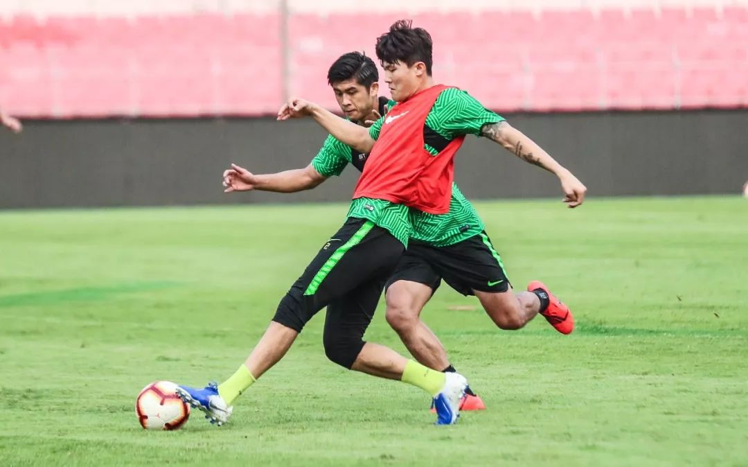 9游游戏官网 -菲尼克斯太阳发布备战花絮，今晨外线爆发，西甲任务艰巨，训练强度明显提升的简单介绍